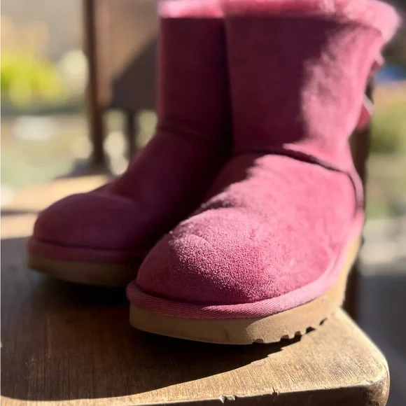 UGG Raspberry Mini Bailey Bow II Boots - Picture 2 of 5